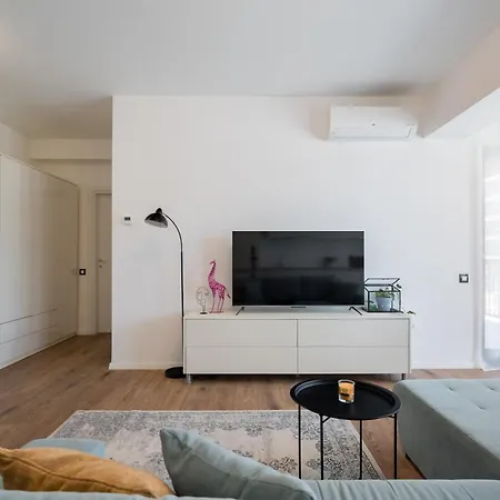 Northside Luxe 2br 公寓