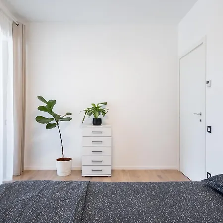 Northside Luxe 2br *