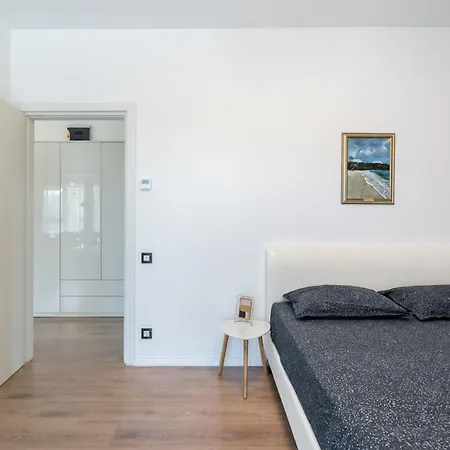Northside Luxe 2br 公寓 *