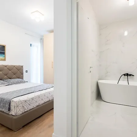 Northside Luxe 2br *