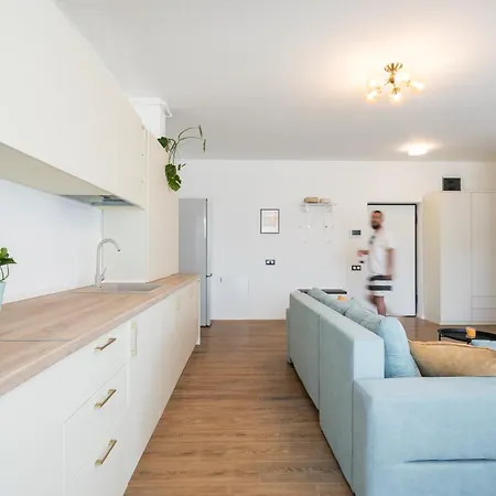 Northside Luxe 2br