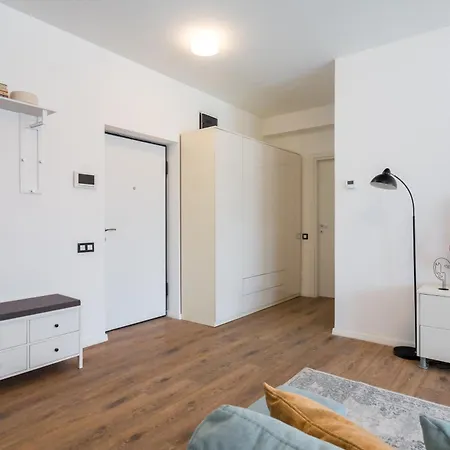 Northside Luxe 2br 公寓 布加勒斯特