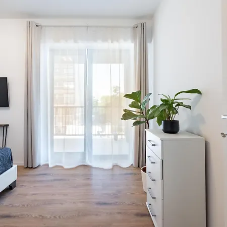 Northside Luxe 2br * Bucharest
